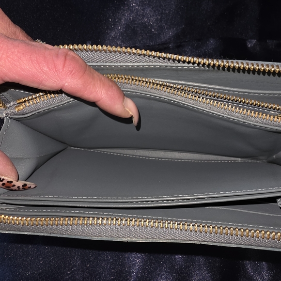 Louis Vuitton Sea Green Monogram Vernis Wallet. Does Not Come In Box - Picture 8 of 16